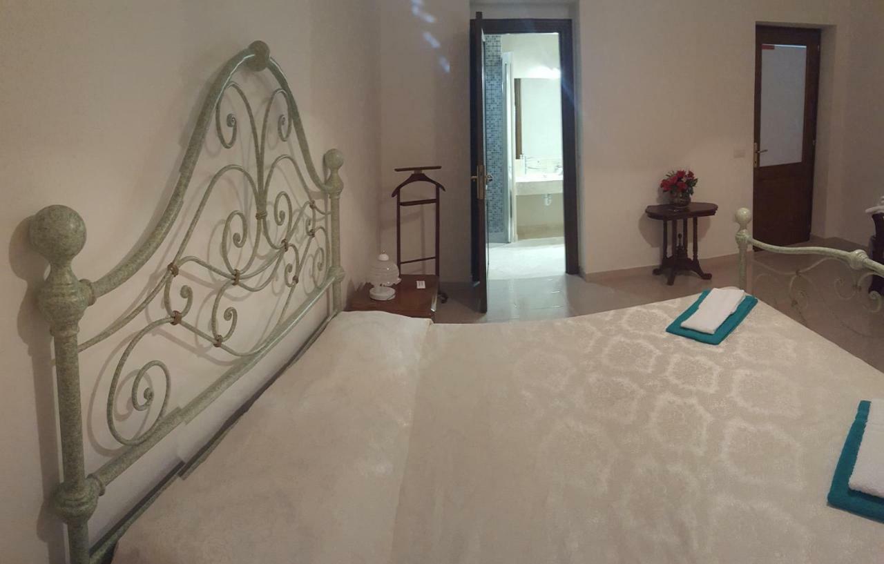 Zia Mia B&B Olbia Exteriör bild